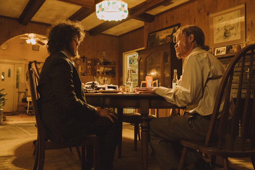 Universal Pictures Bugonia (2025), reż. Yorgos Lanthimos, prod. Element Pictures, Square Peg, Fruit Tree, CJ ENM; obsada: Emma Stone, Jesse Plemons, Alicia Silverstone, Stavros Halkias.