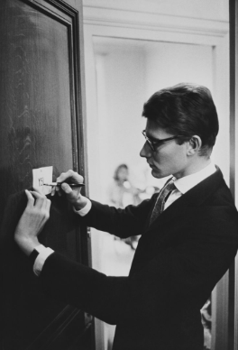 Yves Saint Laurent, 1961 r. © Droits Réservés