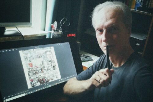 Tomasz Wilczkiewicz, politolog z wykształcenia, rysownik i ilustrator z zawodu.